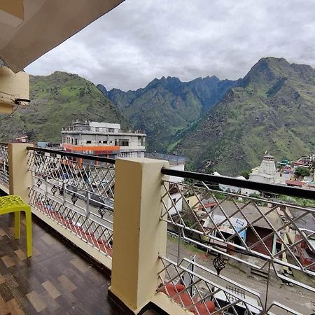 Odyssey Stays Joshimath Джошимат Экстерьер фото